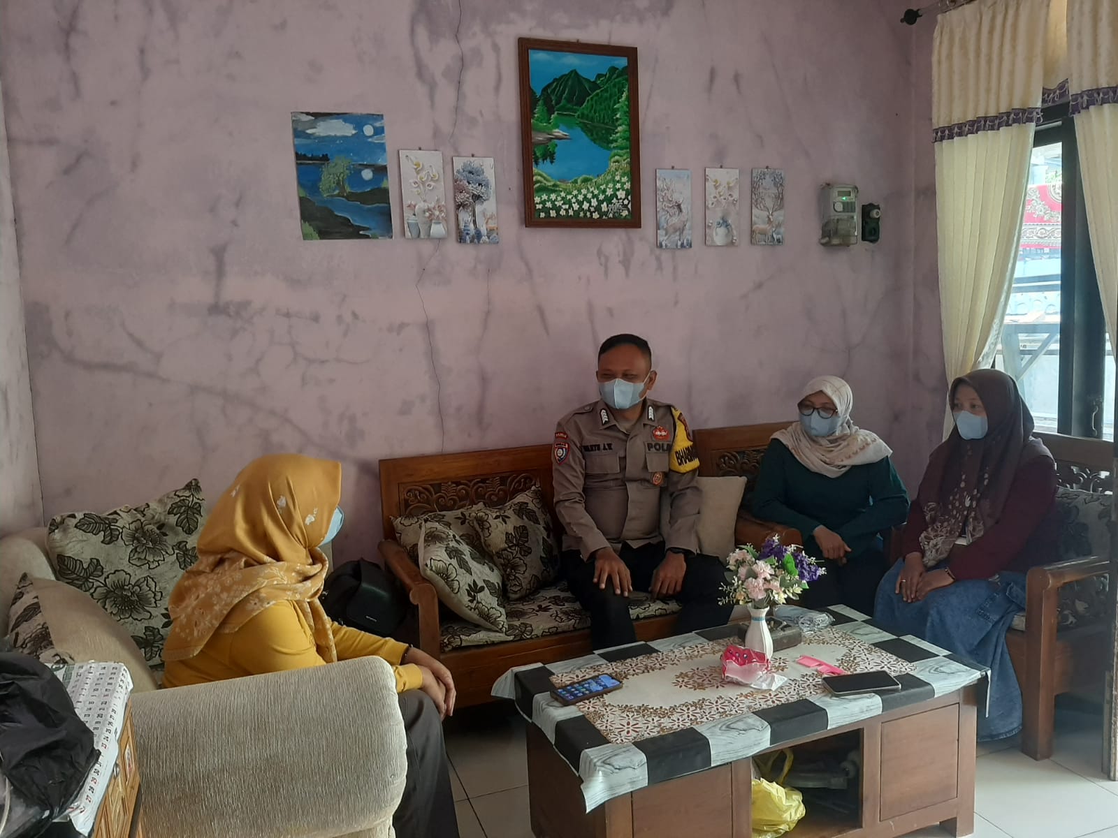 Sinergi Polri dan Tenaga Kesehatan Percepat Upaya Pencegahan TBC di Lumbir Banyumas