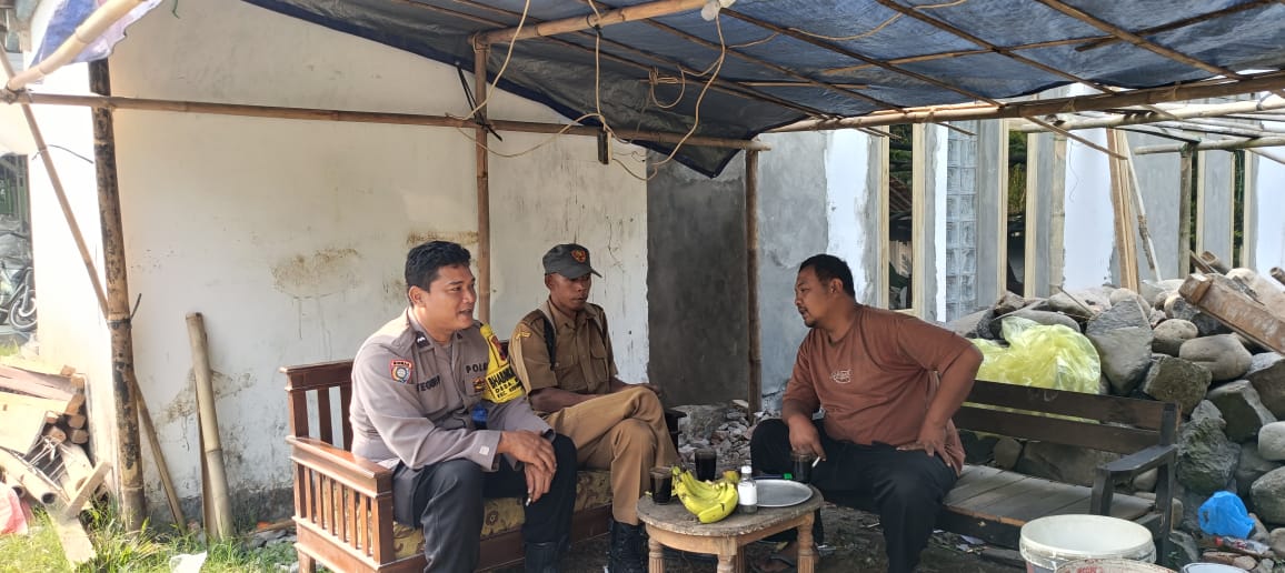 Bhabinkamtibmas Desa Melung Perkuat Cooling System dan Deteksi Dini, Ajak Warga Aktif Jaga Kamtibmas