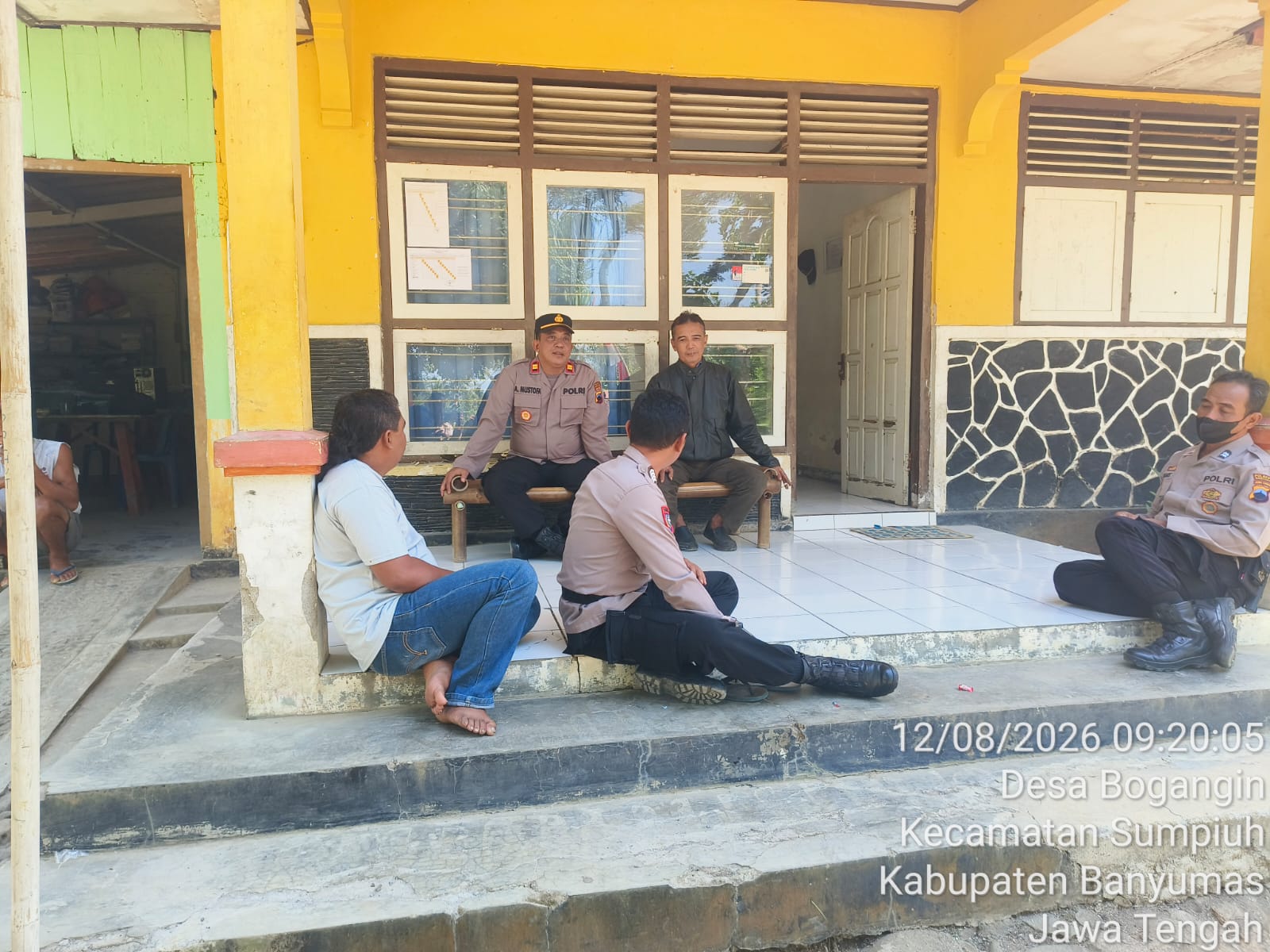 Sambangi Perhutani Bogangin, Polsek Sumpiuh Perkuat Kesiapsiagaan Cegah Karhutla