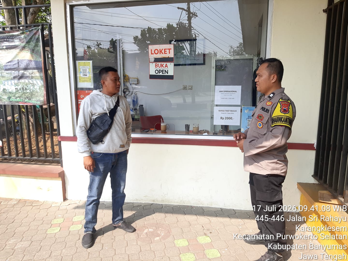 Polsek Purwokerto Selatan Edukasi Pengunjung Andhang Pangeran Agar Lebih Waspada Saat Berwisata