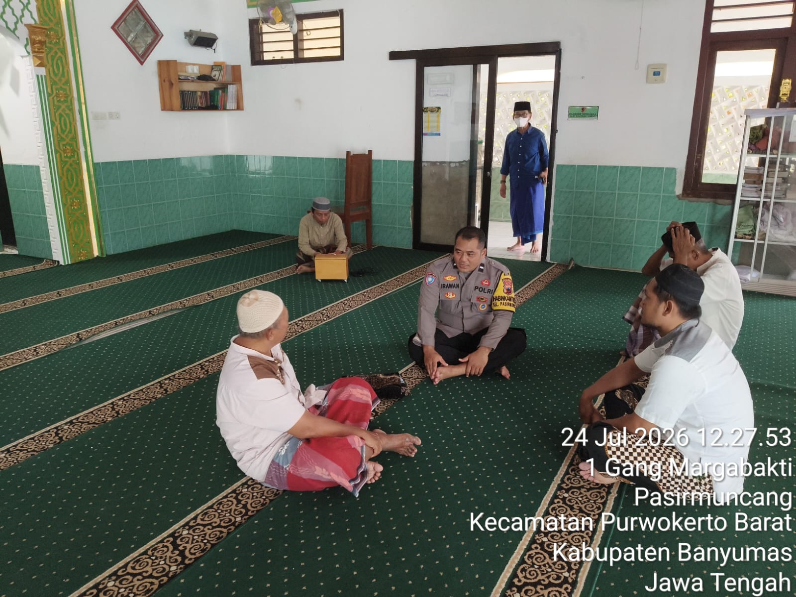 Sambangi Takmir Masjid, Polsek Purwokerto Barat Banyumas Ajak Pengurus Tingkatkan Keamanan Lingkungan