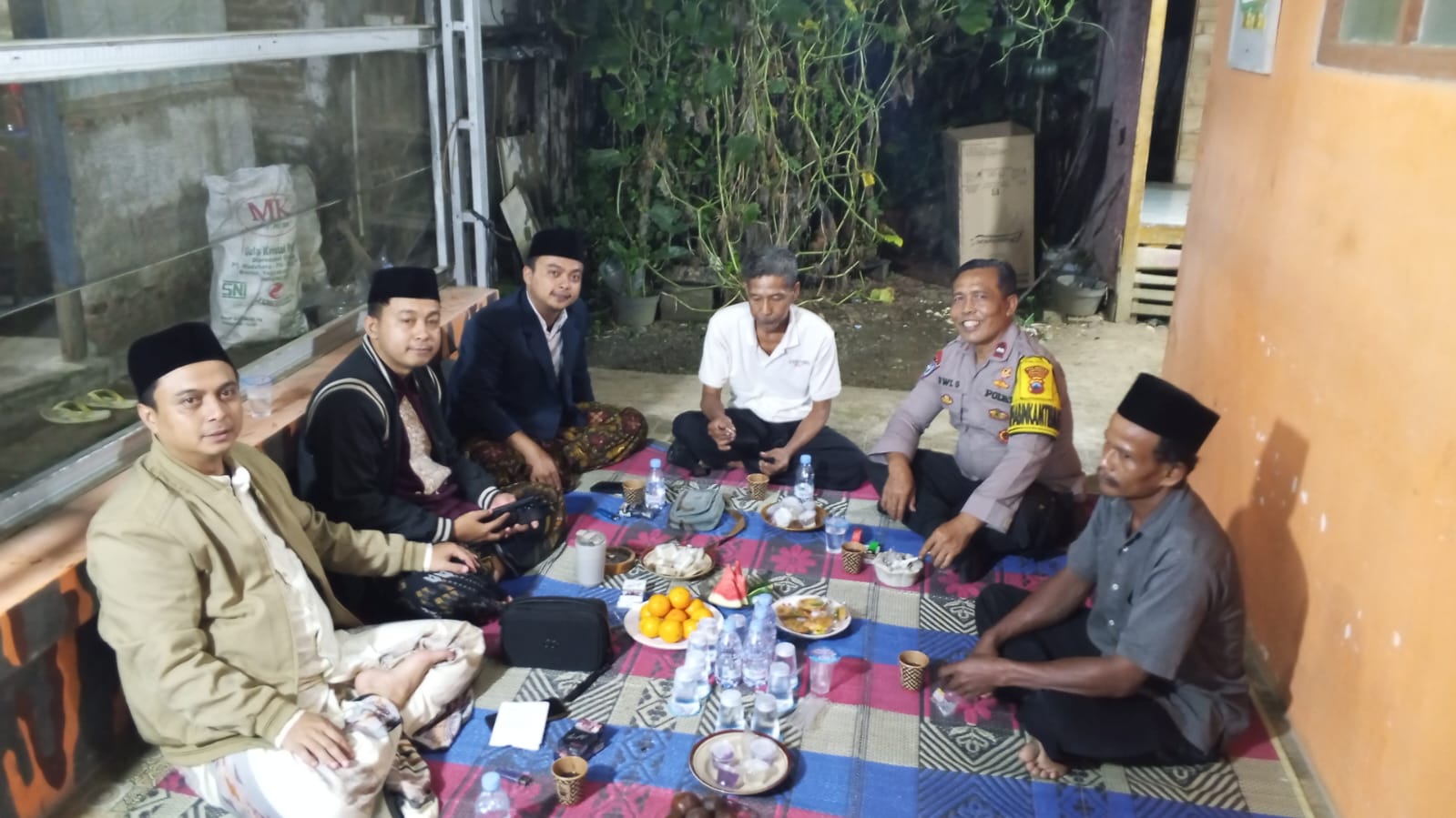 Ratusan Jamaah Padati Rawalo Banyumas, Polisi Turun Langsung Pastika Sholawatan Milad Warga Kondusif