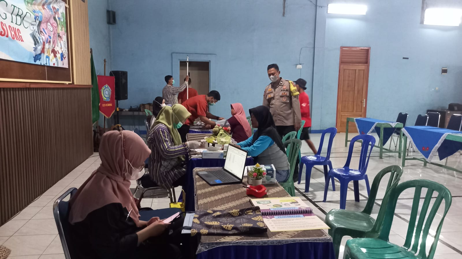 Polsek Kemranjen Banyumas Monitoring Tracing TBC di Desa Kedungpring
