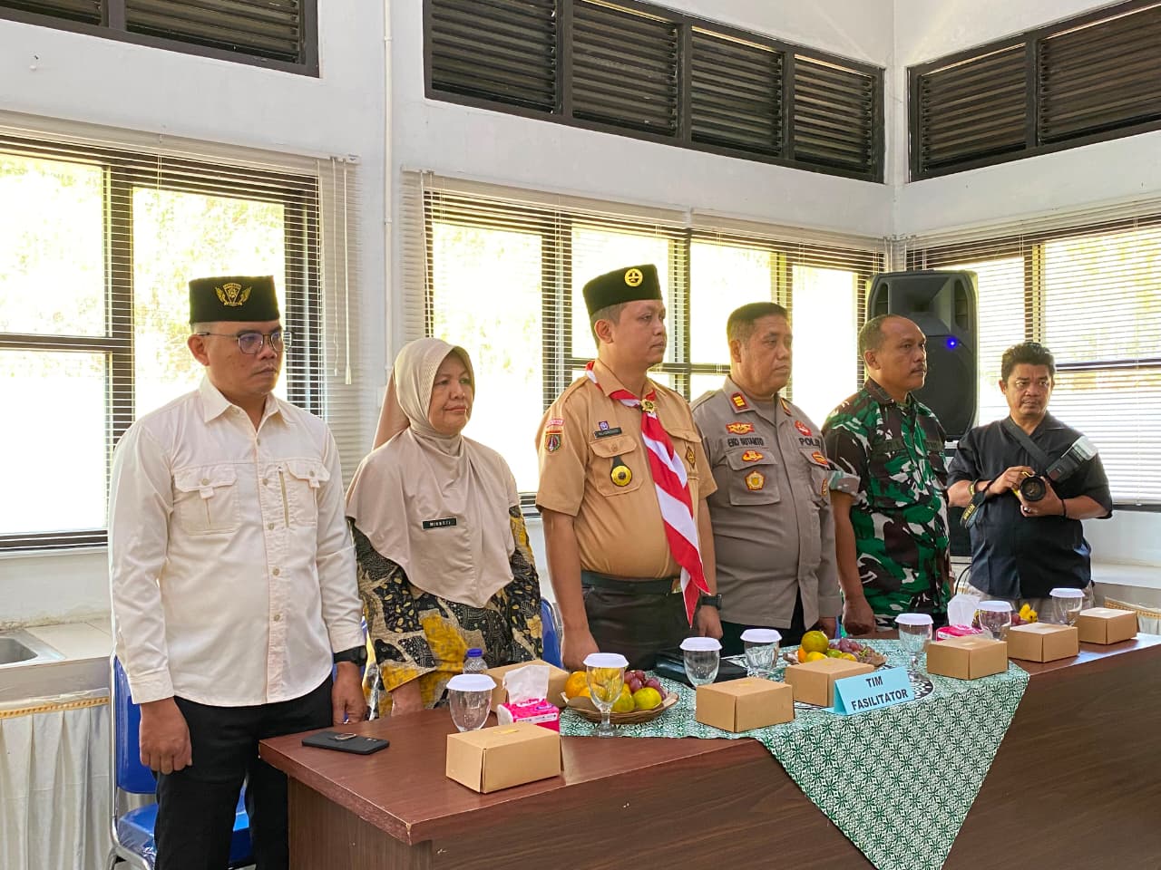 Polsek Patikraja Hadir dalam Pelantikan Perangkat Desa Kedungrandu, Perkuat Kemitraan dengan Pemerintah Desa