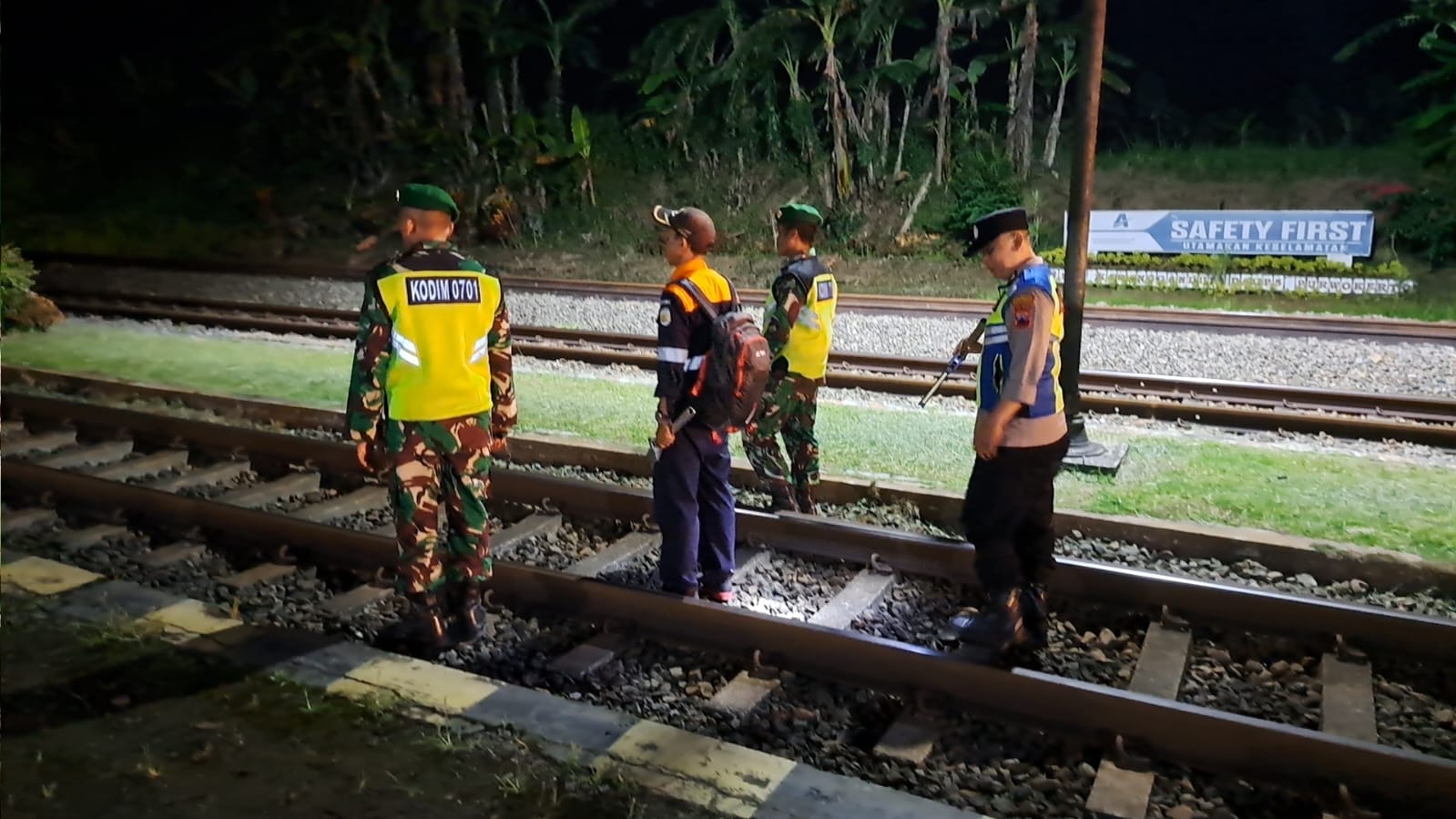 OKC 2026, Polsek Karanglewas Polresta Banyumas Amankan Angkutan Lebaran di Stasiun Karanggandul