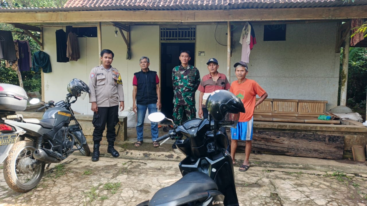 Sambang Ketua RT, Polsek Purwokerto Utara Bnayumas Gencarkan Edukasi Kamtibmas kepada Warga