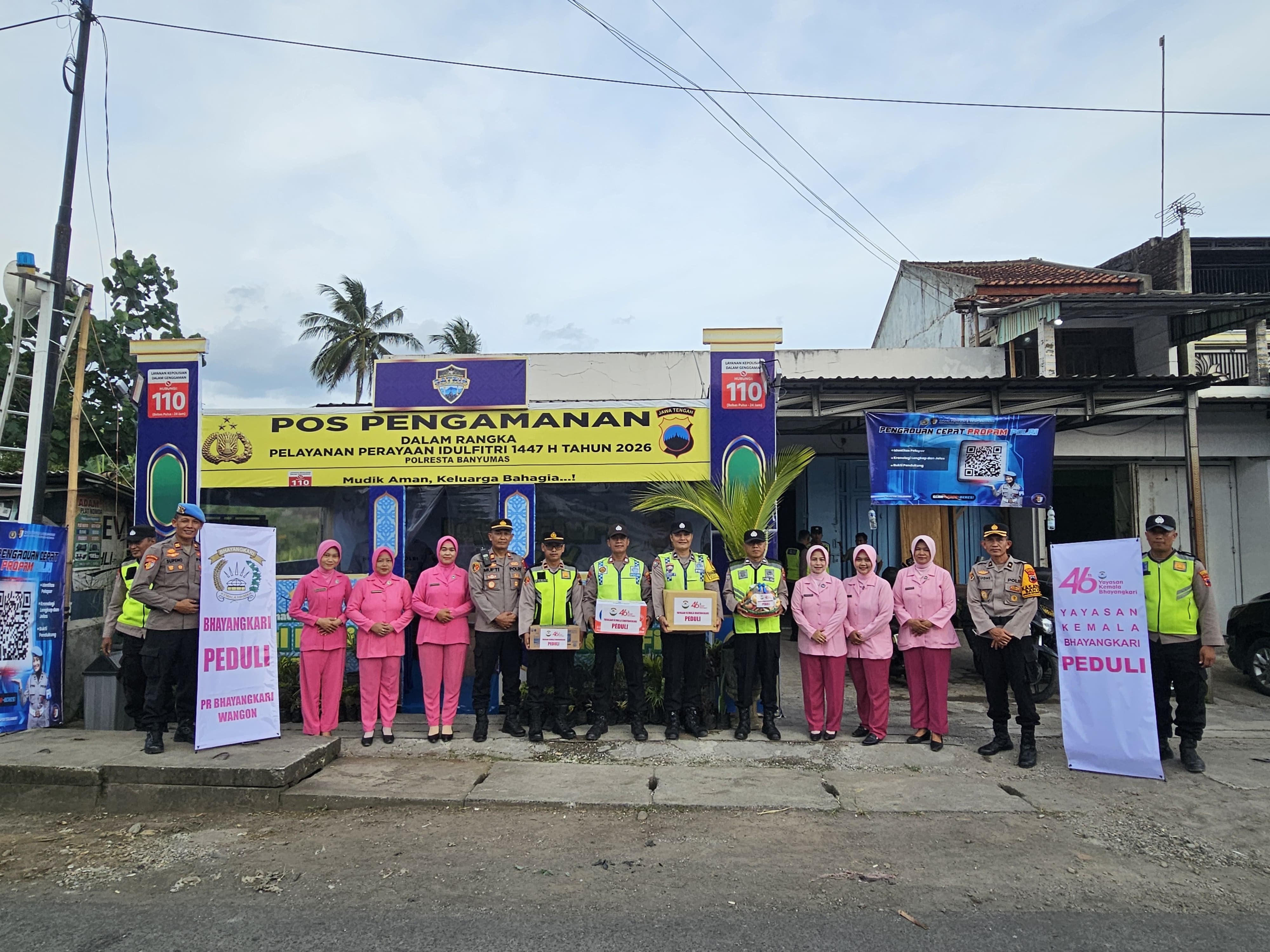 Pamatwil OKC 2026 Polresta Banyumas Kunjungi Pos Pam Wangon, Pasang QR Code Pengaduan Masyarakat