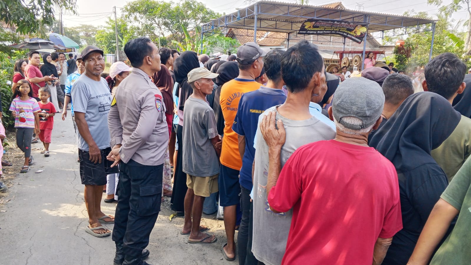 Jaga Kamtibmas Hingga Lestarikan Budaya, Polsek Rawalo Banyumas Amankan Pentas Seni Kuda Kepang Suran