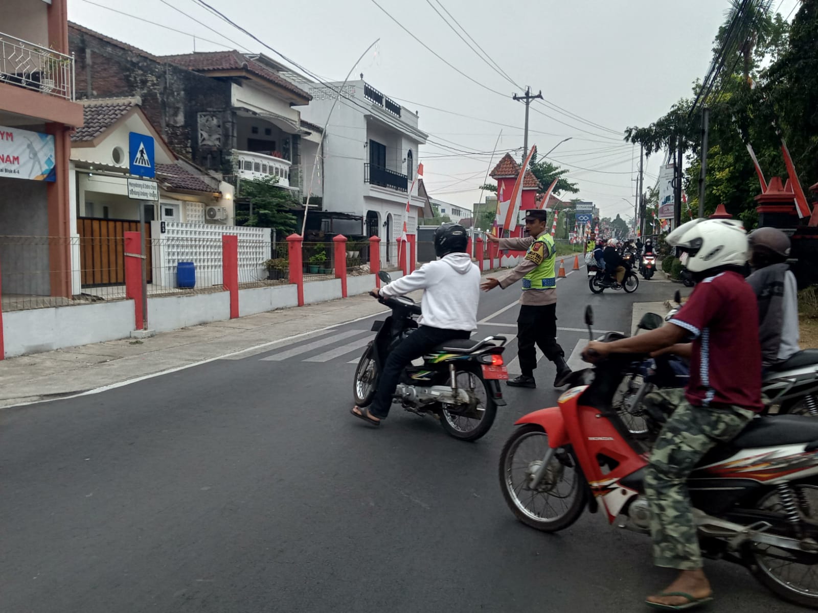 Perkuat Pelayanan Pagi, Polsek Sokaraja Ciptakan Rasa Aman Bagi Pelajar dan Masyarakat